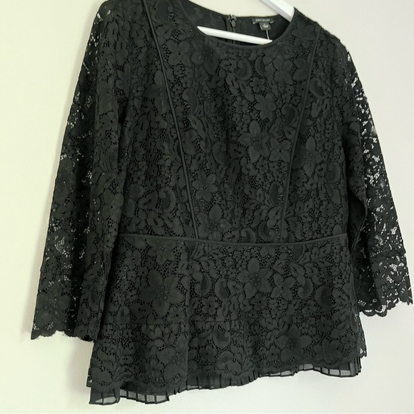 NWT Ann Taylor Women’s Lace Overlay 3/4 Bell Sleeve Top Black Size Small - Picture 4 of 8